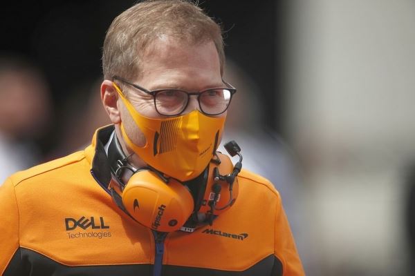Глава McLaren признался: Очень жду инцидентов Макса и Льюиса