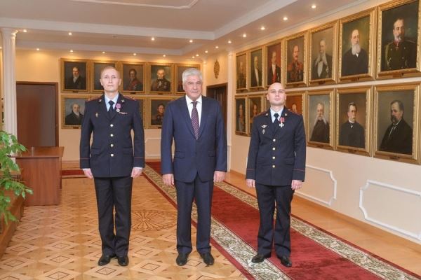 Глава МВД наградил полицейских, обезвредивших устроившего стрельбу в пермском вузе 