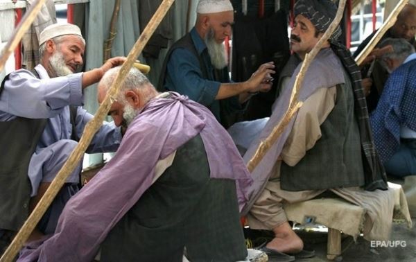 "Талибан" запретил афганцам стричь бороды