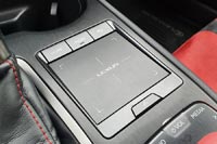 Тест-драйв Lexus UX