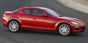Nissan Qashqai и Mazda RX-8 вошли в рейтинг самых ненадежных автомобилей с пробегом