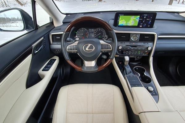 Тест-драйв Lexus RX